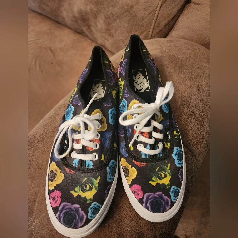 Vans Black and Yellow Cartoon Sneakers - Picture 2 of 6